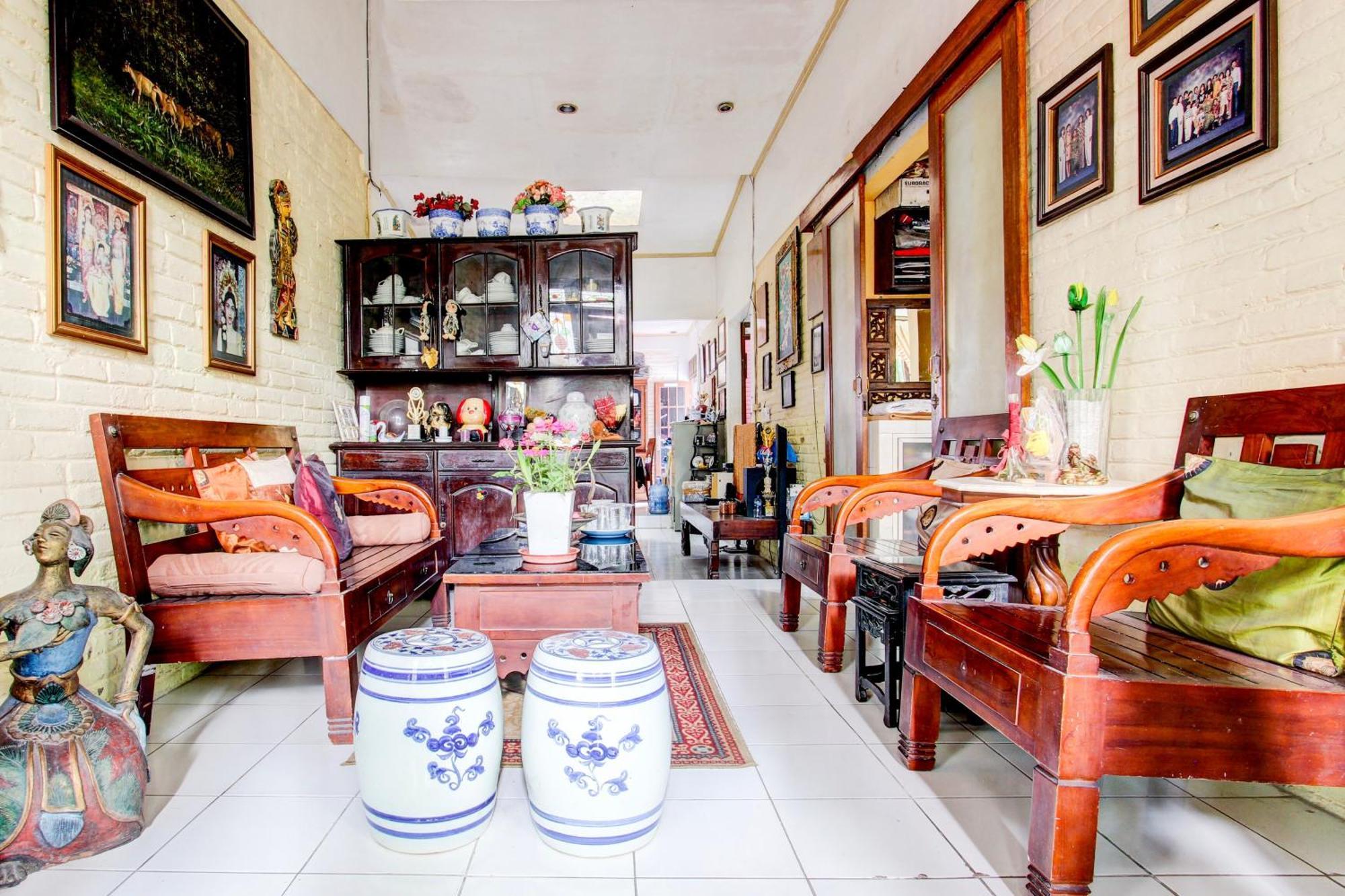 Oyo 94000 Omah Citra Genia Homestay Ngaglik 外观 照片