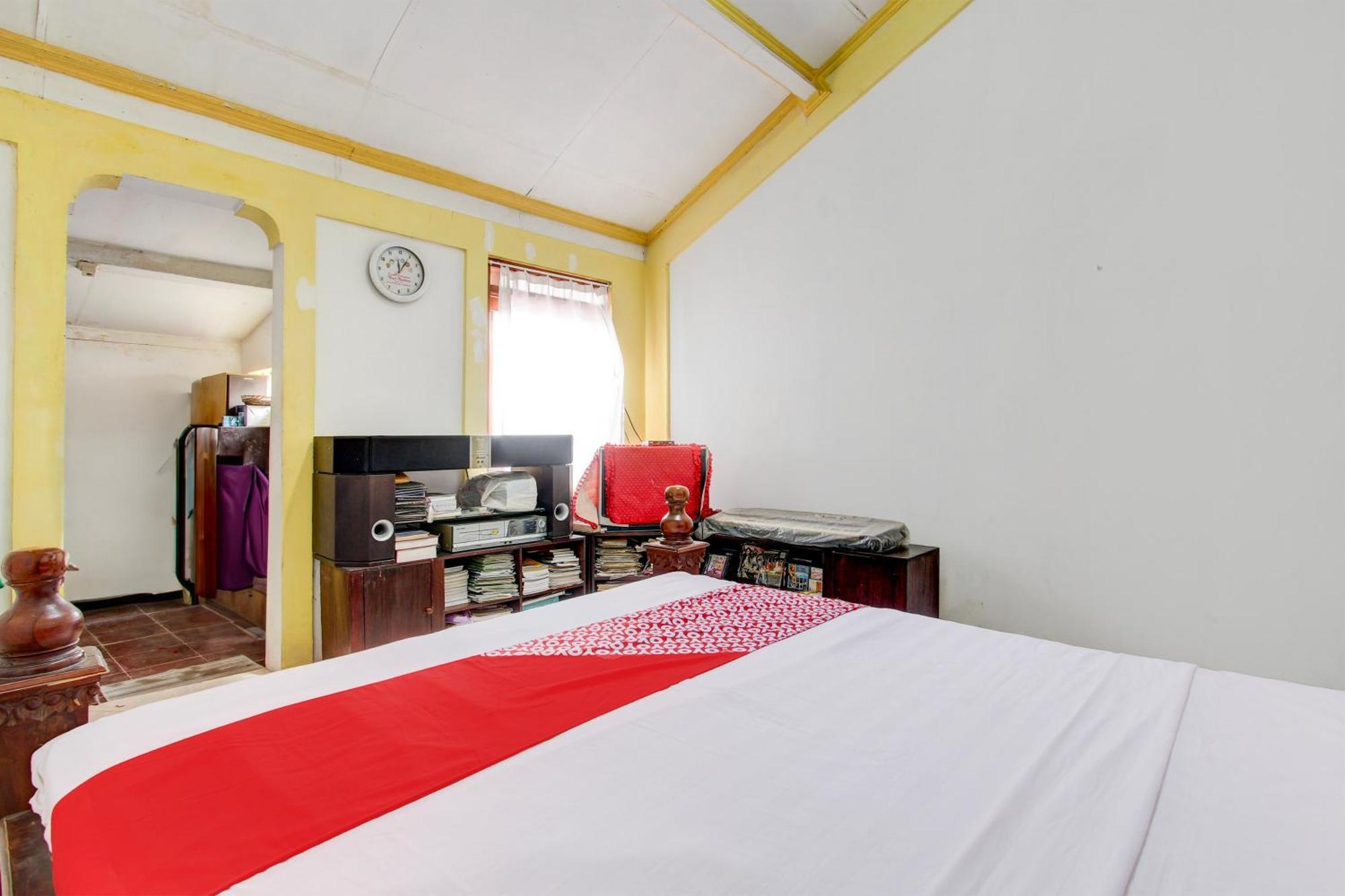 Oyo 94000 Omah Citra Genia Homestay Ngaglik 外观 照片