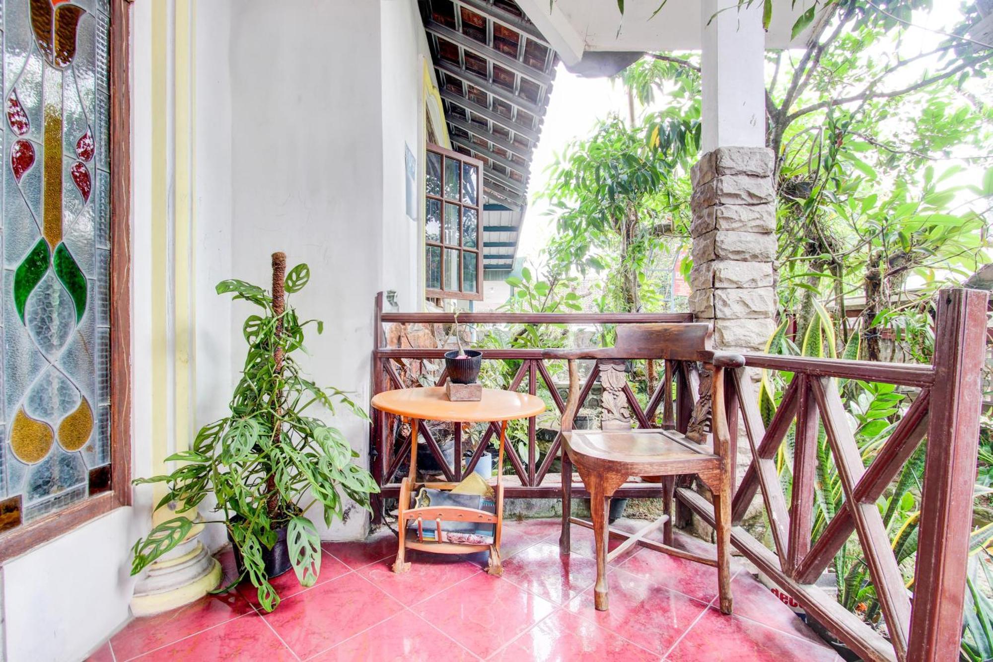 Oyo 94000 Omah Citra Genia Homestay Ngaglik 外观 照片